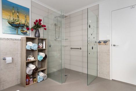 Photo of property in 10 Haden Place, Omokoroa, 3114