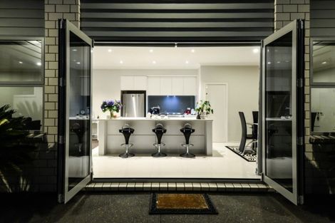 Photo of property in 16 Platina Place, Flagstaff, Hamilton, 3210