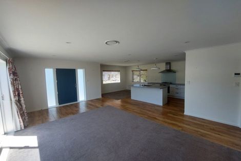 Photo of property in 2 Mckerrow Place, Featherston, 5710
