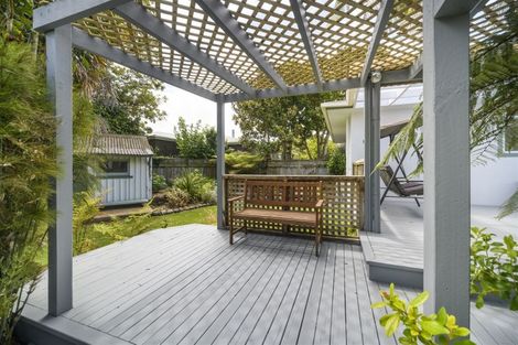 Photo of property in 24 Parkland Crescent, Terrace End, Palmerston North, 4410