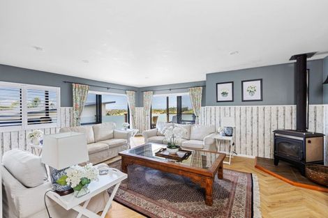 Photo of property in 1169 Whangaparaoa Road, Gulf Harbour, Whangaparaoa, 0930