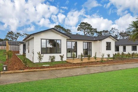 Photo of property in 14a Mclarin Road, Glenbrook, 2681