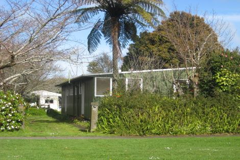 Photo of property in 15 Leslie Street, Waitara, 4320