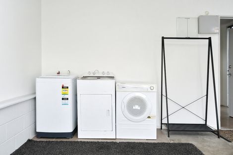 Photo of property in 547 Barbadoes Street, Edgeware, Christchurch, 8013