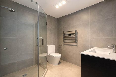 Photo of property in 8/399 Massey Road, Mangere East, Auckland, 2024