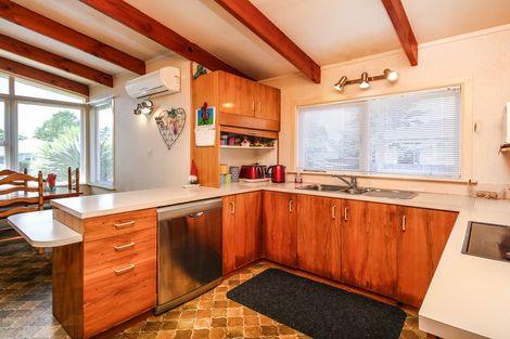 Photo of property in 3 Crompton Road, Massey, Auckland, 0614