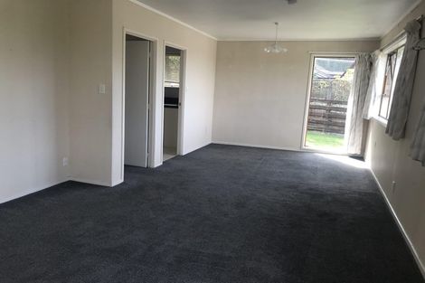 Photo of property in 2/205 Bucklands Beach Road, Bucklands Beach, Auckland, 2012