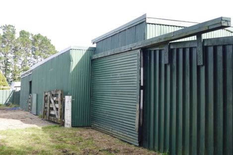 Photo of property in 890 Mangorei Road, Mangorei, New Plymouth, 4371