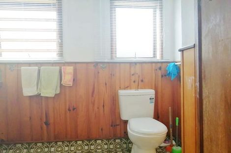 Photo of property in 69 Casuarina Road, Half Moon Bay, Auckland, 2012