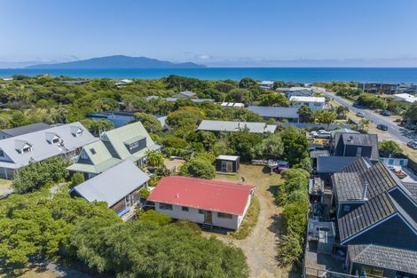 Photo of property in 44 Paetawa Road, Peka Peka, Waikanae, 5391