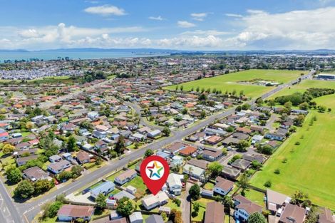 Photo of property in 6 Anglers Way, Wattle Downs, Auckland, 2102