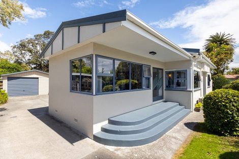 Photo of property in 42 Domain Road, Otaki, 5512