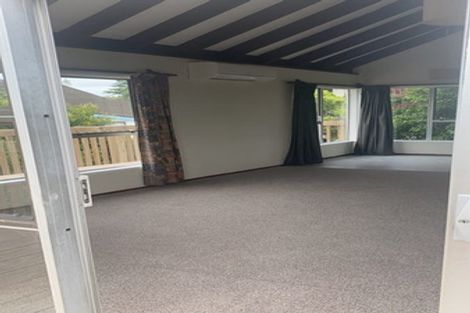 Photo of property in 2/3 Northwick Place, Hillcrest, Auckland, 0627