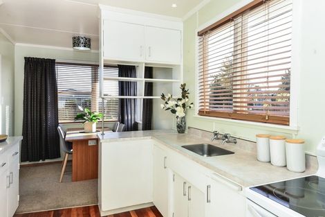 Photo of property in 12 Katherine Place, Melville, Hamilton, 3206