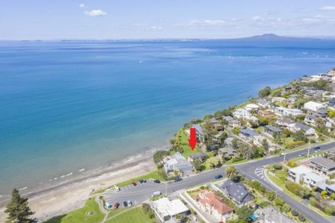 Photo of property in 63 Rothesay Bay Road, Rothesay Bay, Auckland, 0630