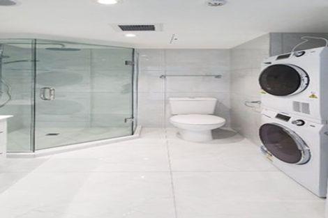 Photo of property in 2/8b Rugby Road, Birkenhead, Auckland, 0626