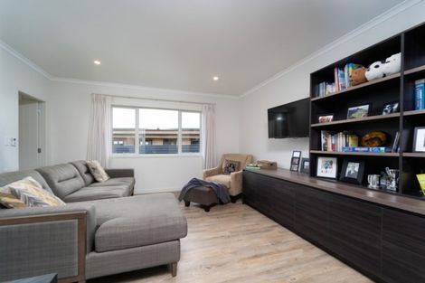 Photo of property in 18 Mervyn Brown Place, Solway, Masterton, 5810