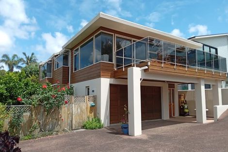 Photo of property in 45c Hyde Road, Rothesay Bay, Auckland, 0630