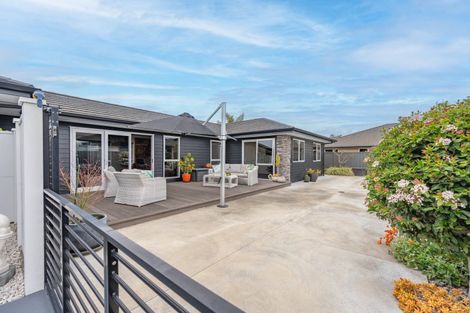 Photo of property in 8 Rakaia Way, Poraiti, Napier, 4112