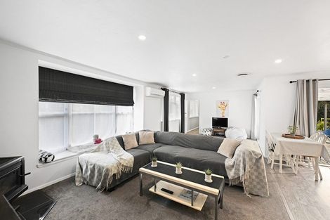 Photo of property in 83 Bryant Road, St Andrews, Hamilton, 3200