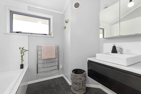 Photo of property in 20 Irene Crescent, Dinsdale, Hamilton, 3204