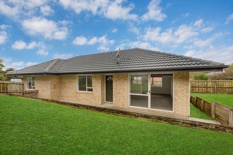 Photo of property in 17 Cretian Crescent, Henderson, Auckland, 0612