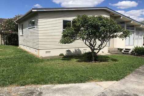 Photo of property in 6 Cranberry Place, Bucklands Beach, Auckland, 2012