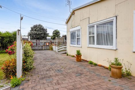Photo of property in 18 Cornwall Street, Patea, 4520