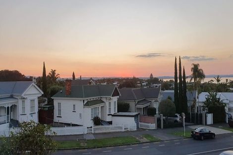 Photo of property in 1/386 Richmond Road, Grey Lynn, Auckland, 1021