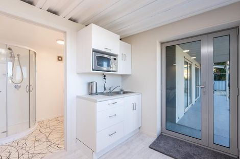 Photo of property in 28 Shandon Road, Vauxhall, Dunedin, 9013