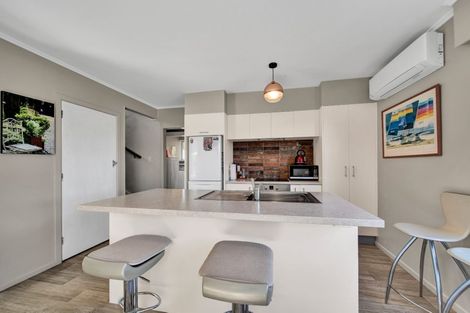 Photo of property in 67a Barrett Street, Westown, New Plymouth, 4310