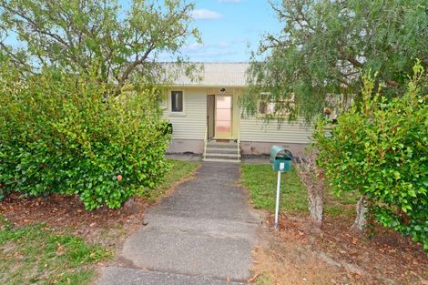 Photo of property in 9 Waverley Avenue, Glenfield, Auckland, 0629