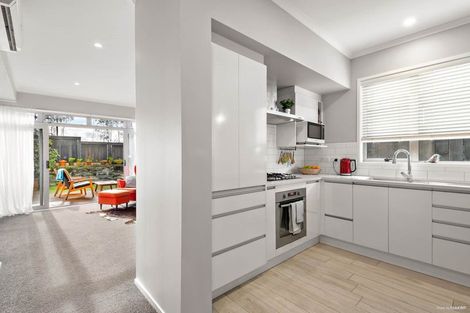 Photo of property in 22 Teal Way, Hobsonville, Auckland, 0616