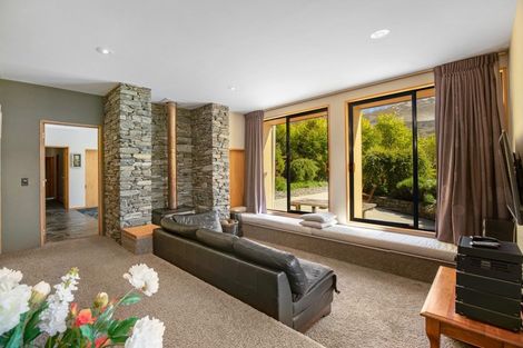 Photo of property in 70 Hunter Road, Speargrass Flat, Queenstown, 9371
