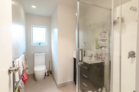 Photo of property in 7 Wattle Street, New Lynn, Auckland, 0600