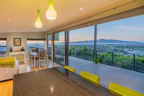 Photo of property in 7 Ocean Vista Lane, Paraparaumu, 5032