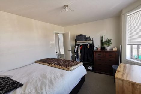 Photo of property in 2 Palm Grove, Berhampore, Wellington, 6023