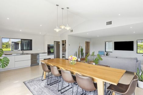 Photo of property in 39 Sandown Road, Te Horo Beach, Otaki, 5581