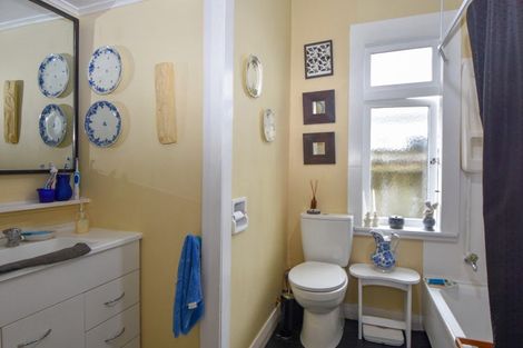 Photo of property in 214 High Street South, Carterton, 5713