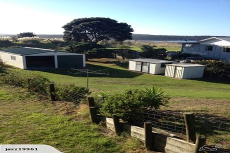 Photo of property in 122 Maunsell Road, Port Waikato, Tuakau, 2695