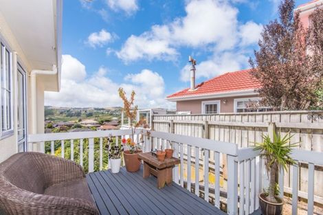 Photo of property in 153 Westchester Drive, Churton Park, Wellington, 6037