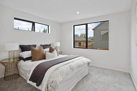 Photo of property in 313b Bucklands Beach Road, Bucklands Beach, Auckland, 2012