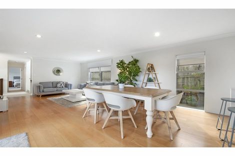 Photo of property in 3 Bangla Place, Massey, Auckland, 0614