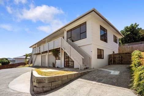 Photo of property in 49b Albatross Close, Whitby, Porirua, 5024