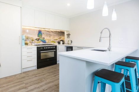 Photo of property in 65 Mount Marua Way, Timberlea, Upper Hutt, 5018