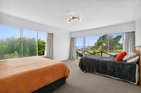 Photo of property in 4 Shearer Drive, Oakura, 4314