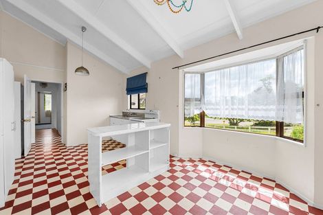 Photo of property in 77 Foster Road, Temple View, Hamilton, 3290