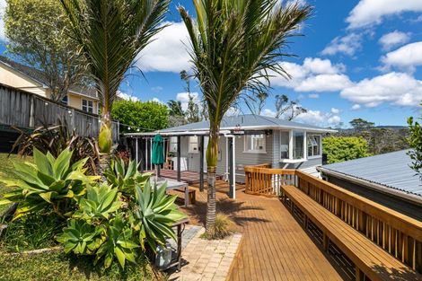 Photo of property in 81 Rangeview Road, Sunnyvale, Auckland, 0612