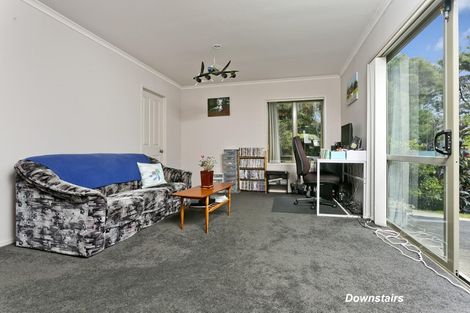 Photo of property in 37 Condor Place, Unsworth Heights, Auckland, 0632