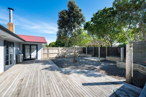 Photo of property in 4 Leyland Road, Te Awanga, 4102
